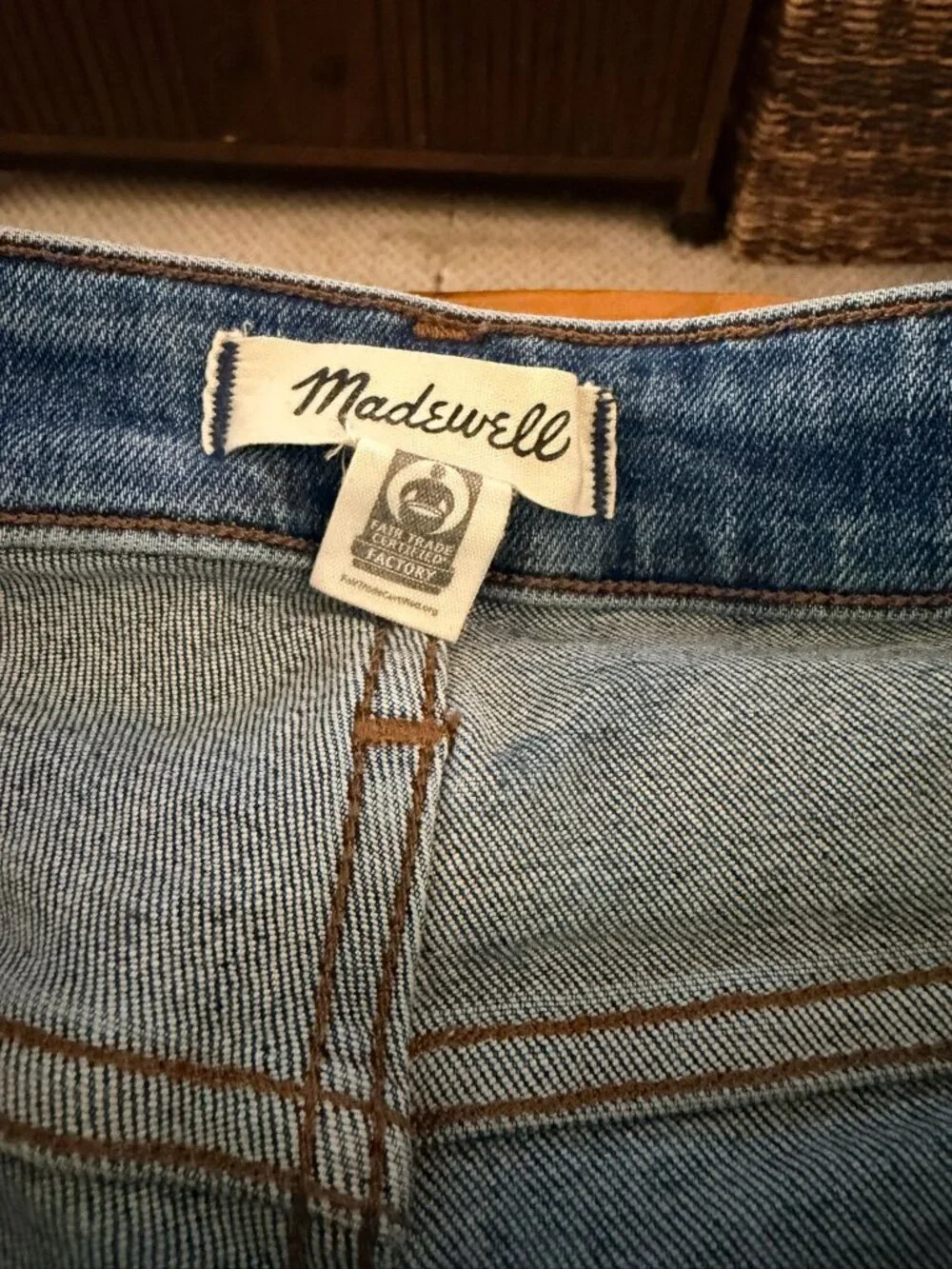 Madewell Curvy Kick Out Jeans 29T Fair Trade Denim Mid Wash Womens